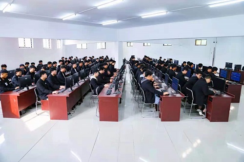 石家莊東華鐵路學(xué)校宿舍是獨(dú)立衛(wèi)生間嗎？