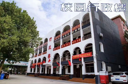 往屆生可以上石家莊東華鐵路學(xué)校3+3大專嗎？