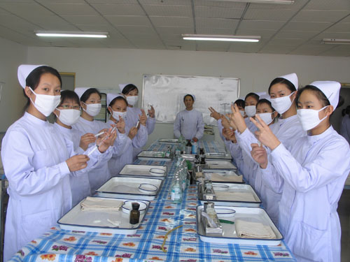 學(xué)護(hù)理就業(yè)前景怎么樣